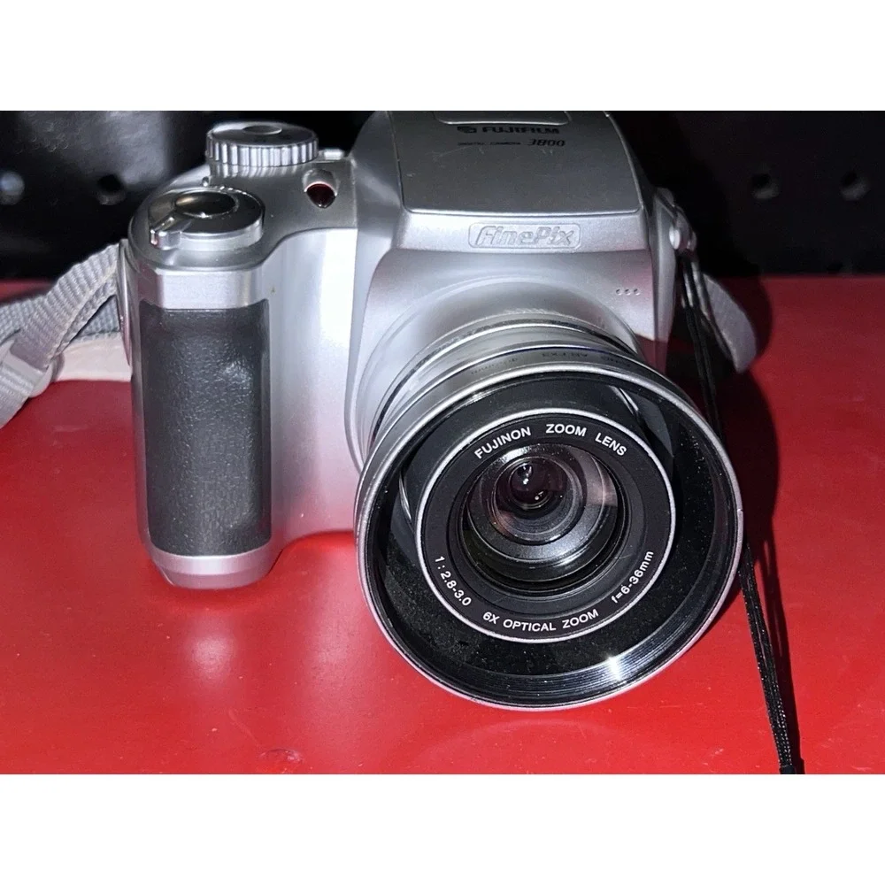 Fuji Finepix 3800 3.2 megapixel Camera Tested and Working!‎
